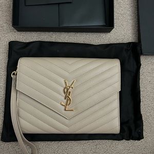 YSL CASSANDRE MATELASSÉ FLAP POUCH IN QUILTED GRAIN DE POUDRE EMBOSSED LEATHER